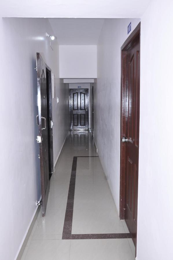 Kiruba Castle Hotel Chennai Ngoại thất bức ảnh