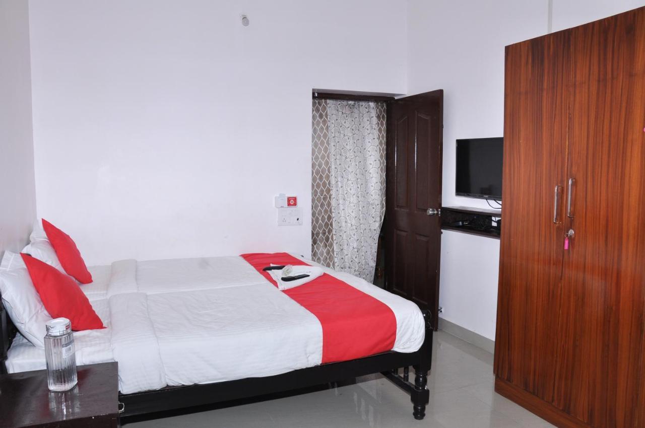 Kiruba Castle Hotel Chennai Ngoại thất bức ảnh