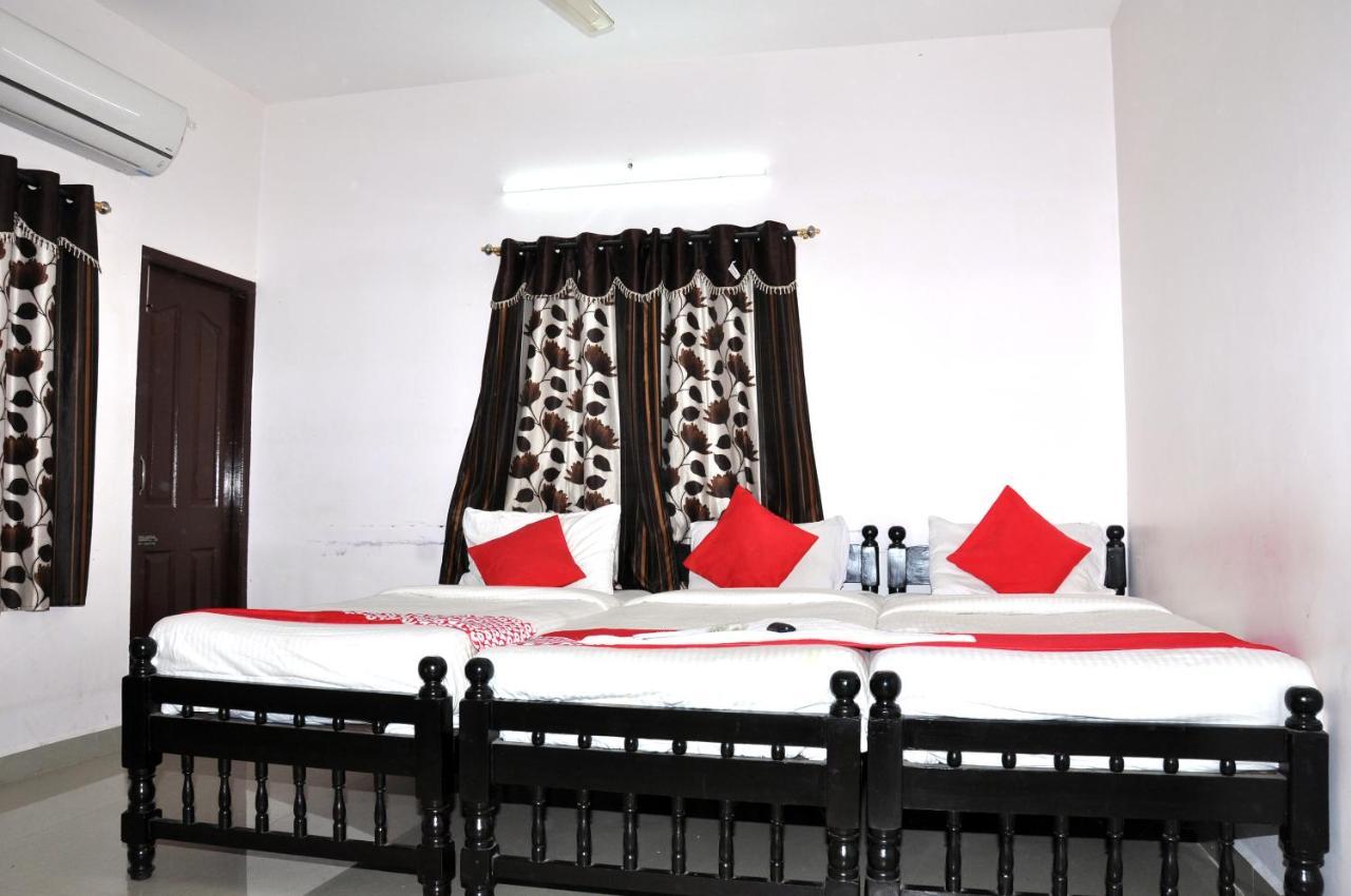 Kiruba Castle Hotel Chennai Ngoại thất bức ảnh