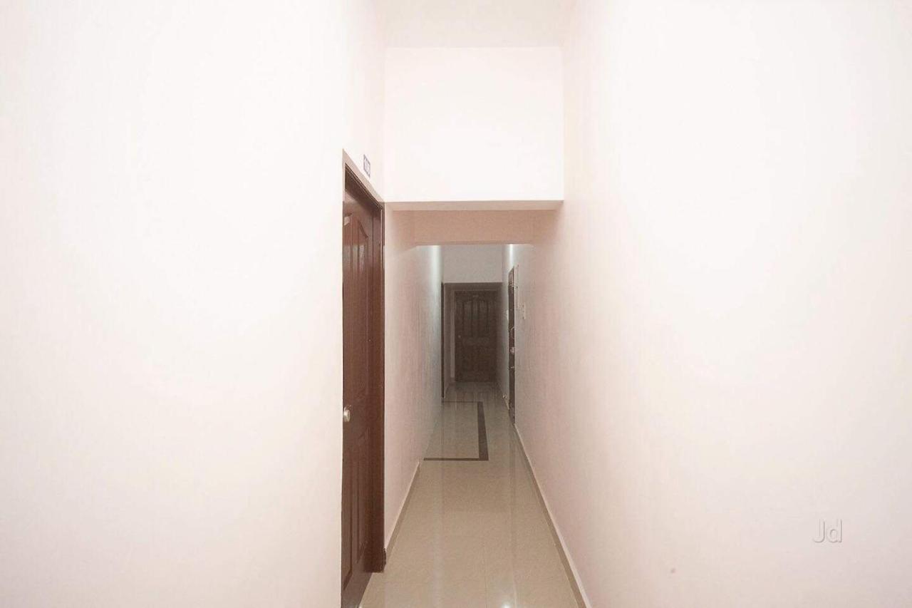 Kiruba Castle Hotel Chennai Ngoại thất bức ảnh